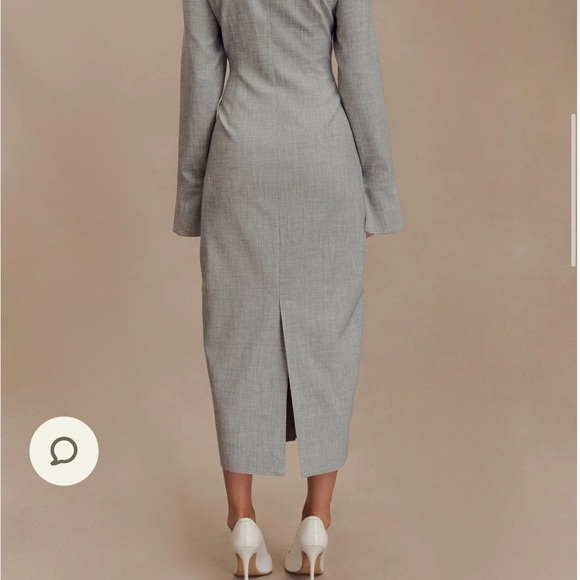 Meshki Light Gray Button-Down Shirt - Picture 4 of 11